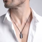 colgante hombre