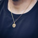 colgante oro
