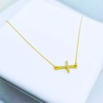 colgante oro mujer