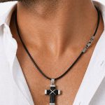 collar cruz