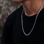 collar hombre plata
