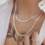 collar hombre plata