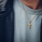 collar oro hombre