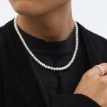 collar perlas hombre