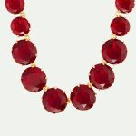 collar rojo