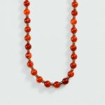 collar rojo