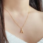 collares con iniciales