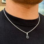 collares para hombres