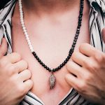 collares para hombres